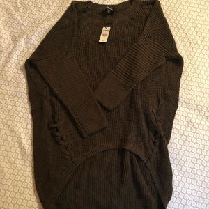 Express Sweater. Army green